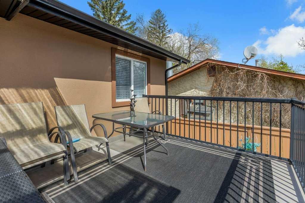 155 Midcrest Crescent Se, Calgary, AB - Outdoor With Deck Patio Veranda With Exterior