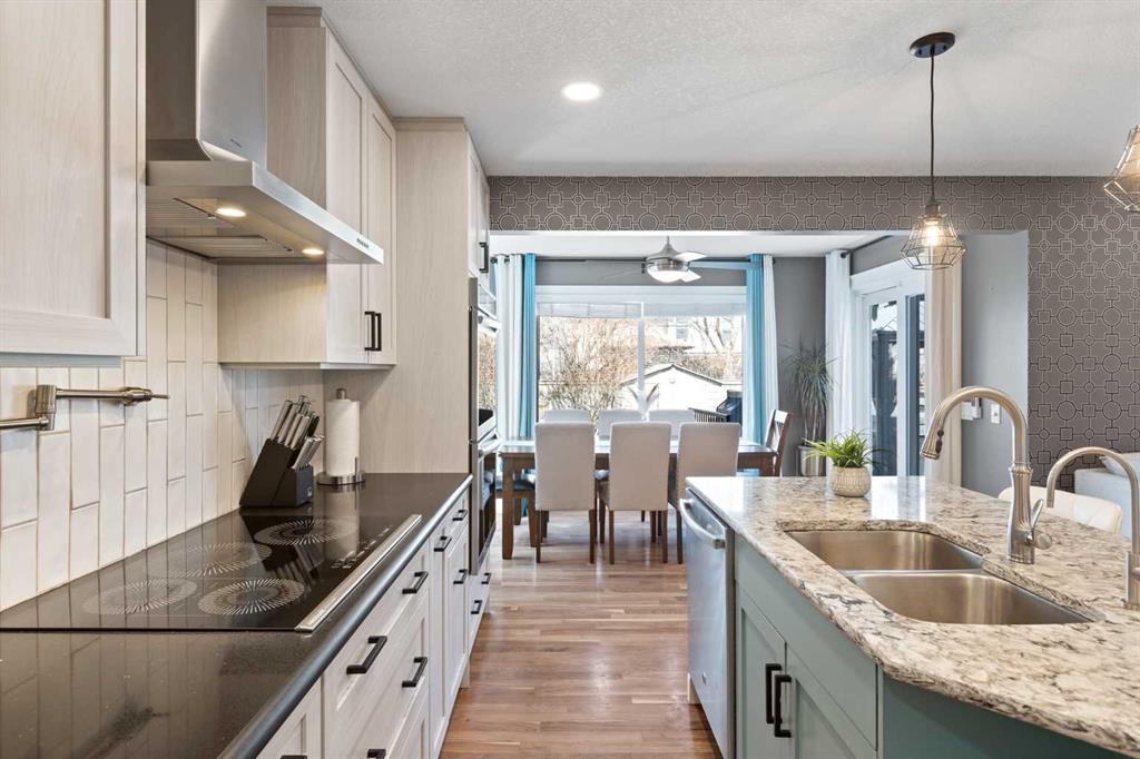 22 Brightondale Park Se, Calgary, AB