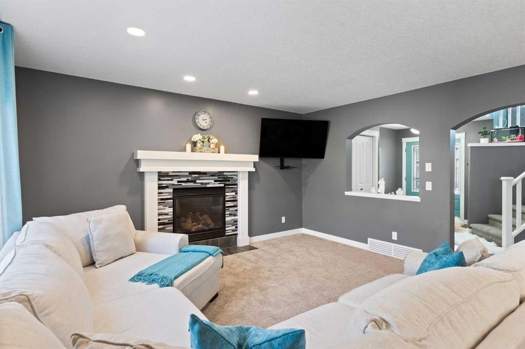 22 Brightondale Park Se, Calgary, AB