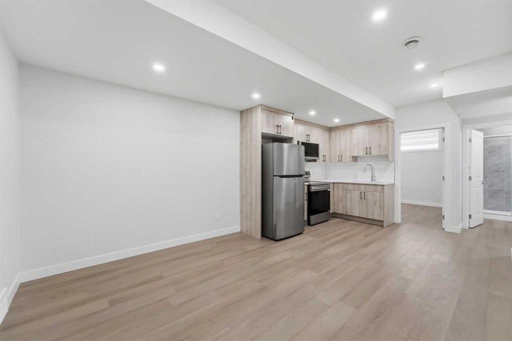 21 Corner Glen Row Ne, Calgary, AB