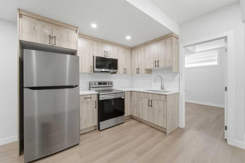 21 Corner Glen Row Ne, Calgary, AB