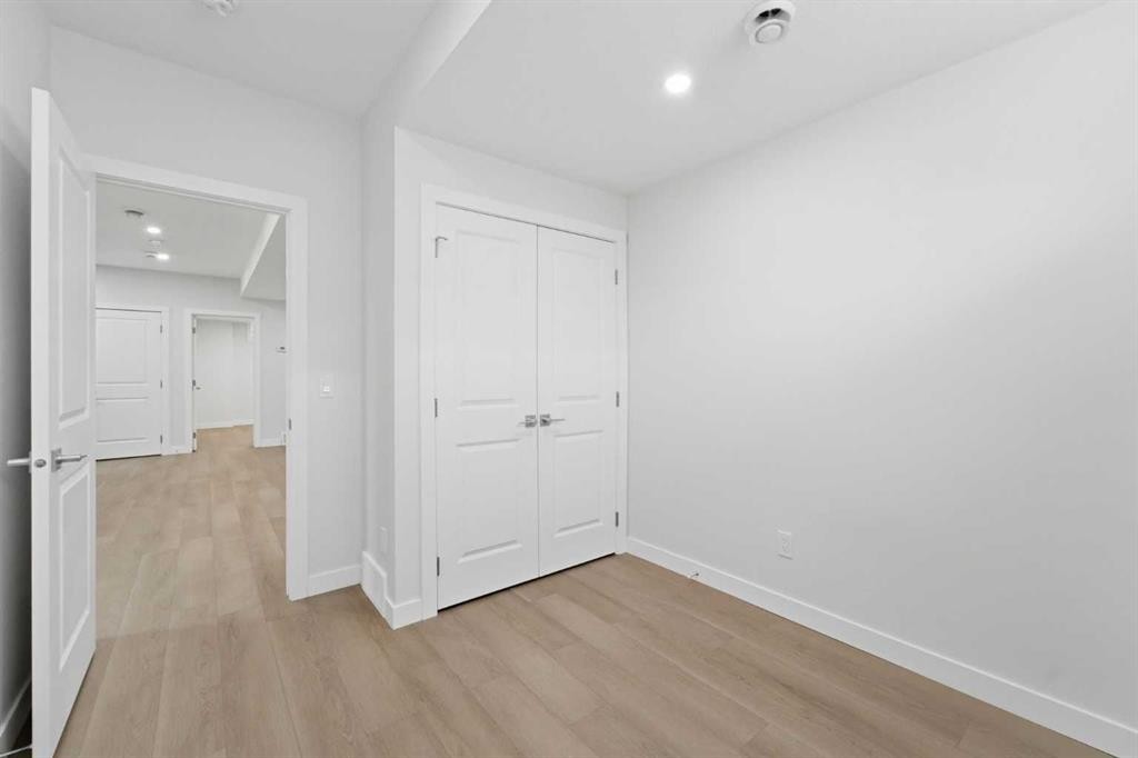 21 Corner Glen Row Ne, Calgary, AB