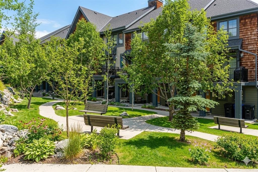 455 Ascot Circle Sw, Calgary, AB - Outdoor