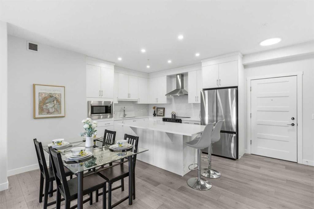 1306-81 Arbour Lake View Nw, Calgary, AB - Indoor