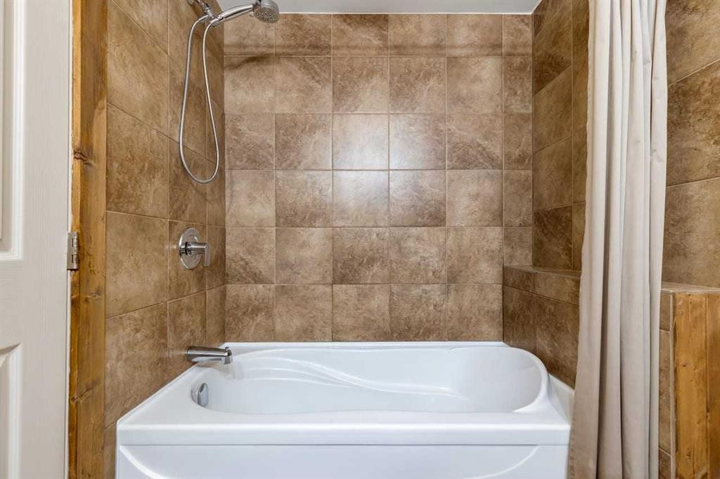 216 Castleridge Drive Ne, Calgary, AB