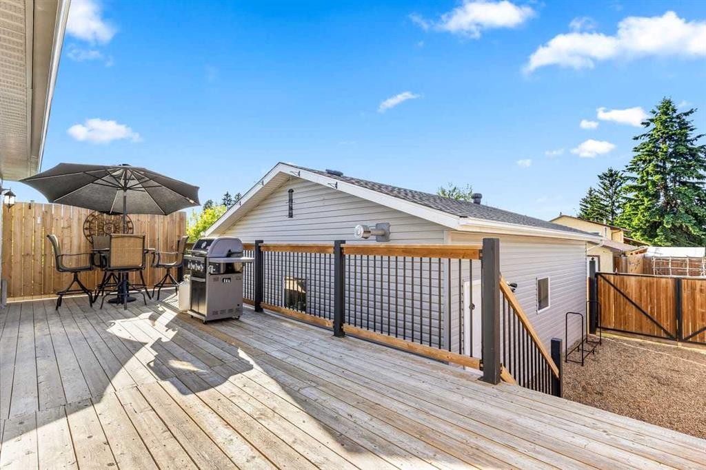 216 Castleridge Drive Ne, Calgary, AB