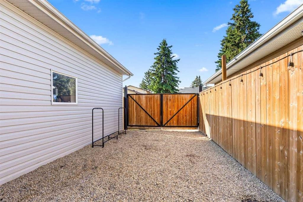 216 Castleridge Drive Ne, Calgary, AB