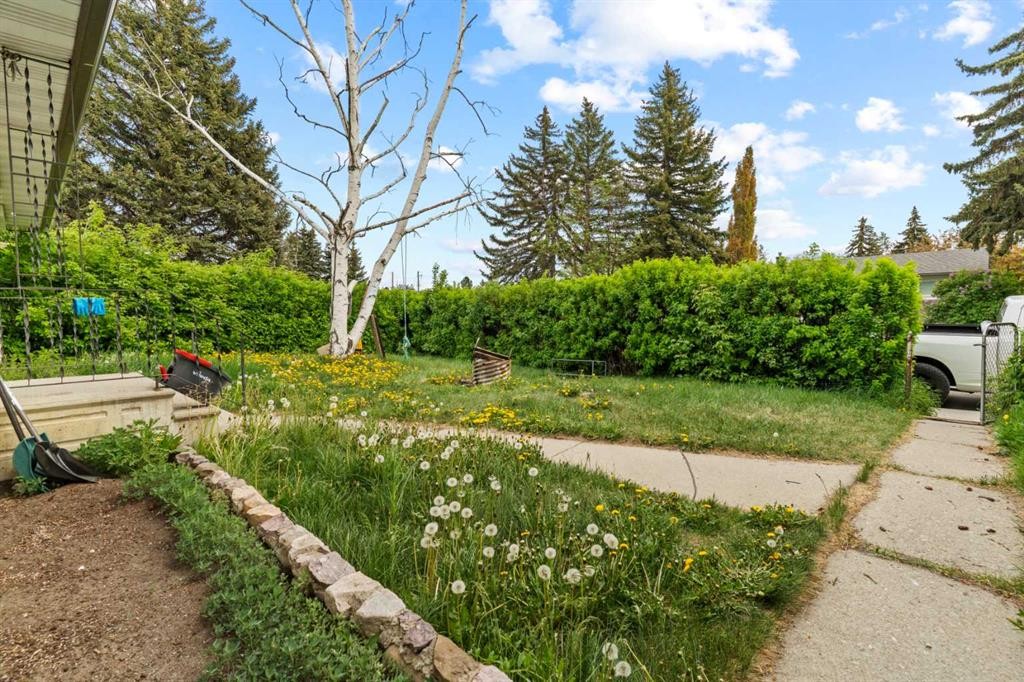 616 34 Avenue Ne, Calgary, AB - Outdoor