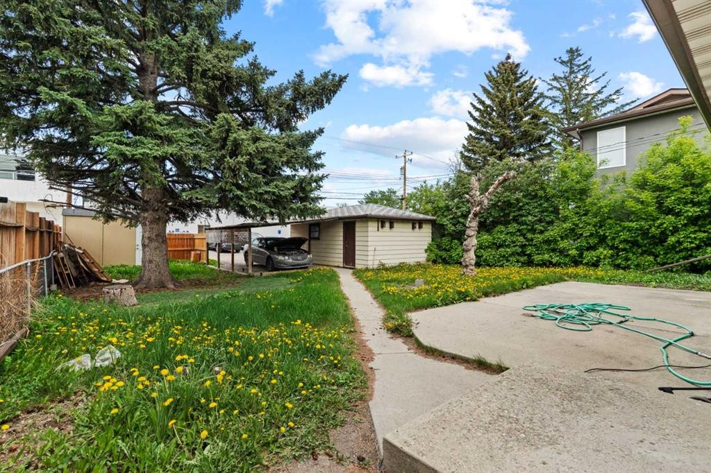 616 34 Avenue Ne, Calgary, AB - Outdoor