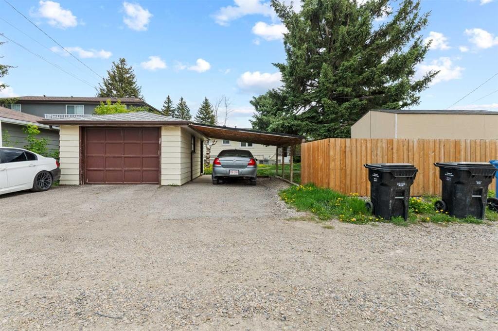 616 34 Avenue Ne, Calgary, AB - Outdoor