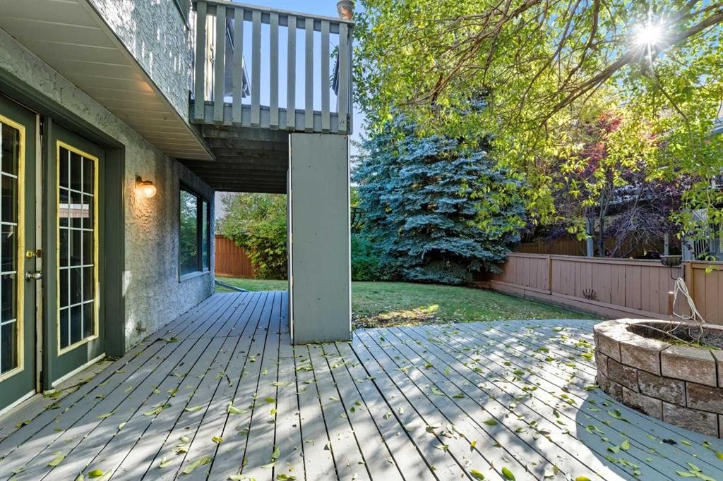 135 Canterbury Court Sw, Calgary, AB - Outdoor With Deck Patio Veranda