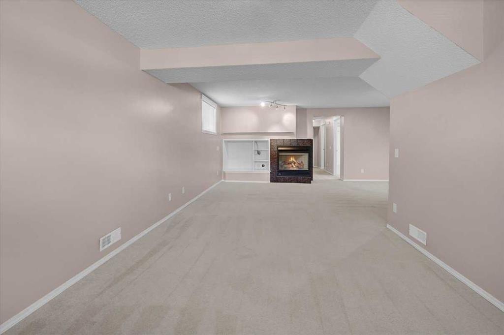 231 Tuscany Drive Nw, Calgary, AB - Indoor Photo Showing Other Room