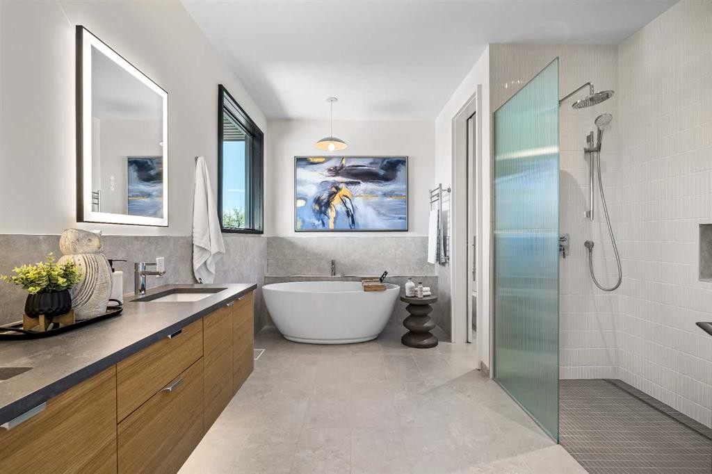 3B Willow Crescent Sw, Calgary, AB - Indoor Photo Showing Bathroom