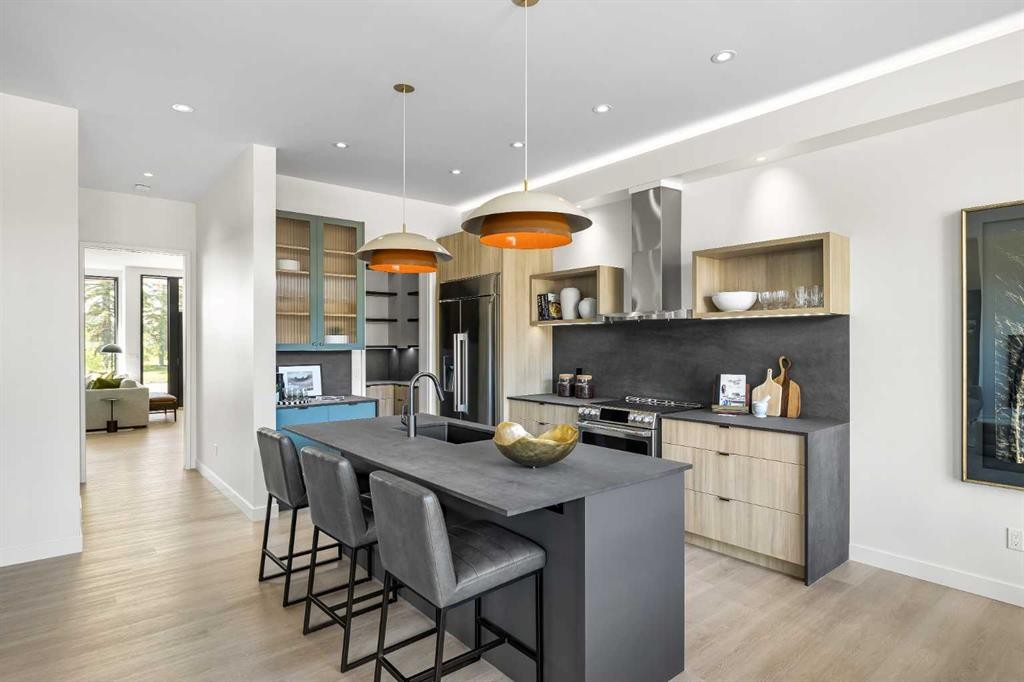 3B Willow Crescent Sw, Calgary, AB - Indoor