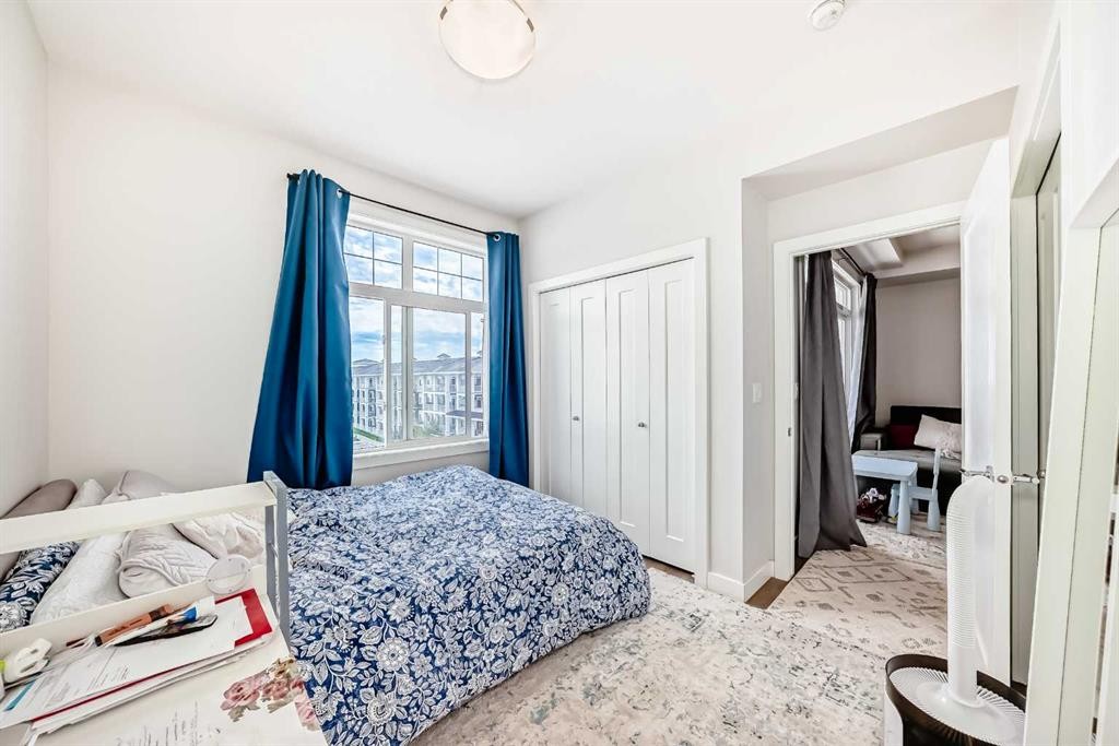415-300 Auburn Meadows Common Se, Calgary, AB - Indoor Photo Showing Bedroom