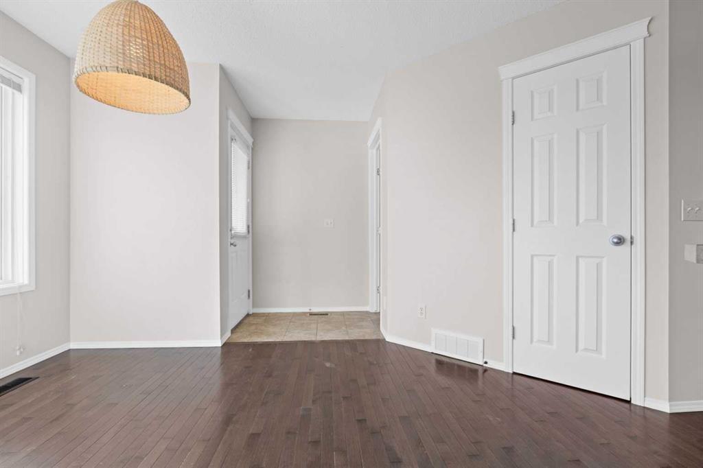 104 Copperstone Terrace Se, Calgary, AB - Indoor Photo Showing Other Room