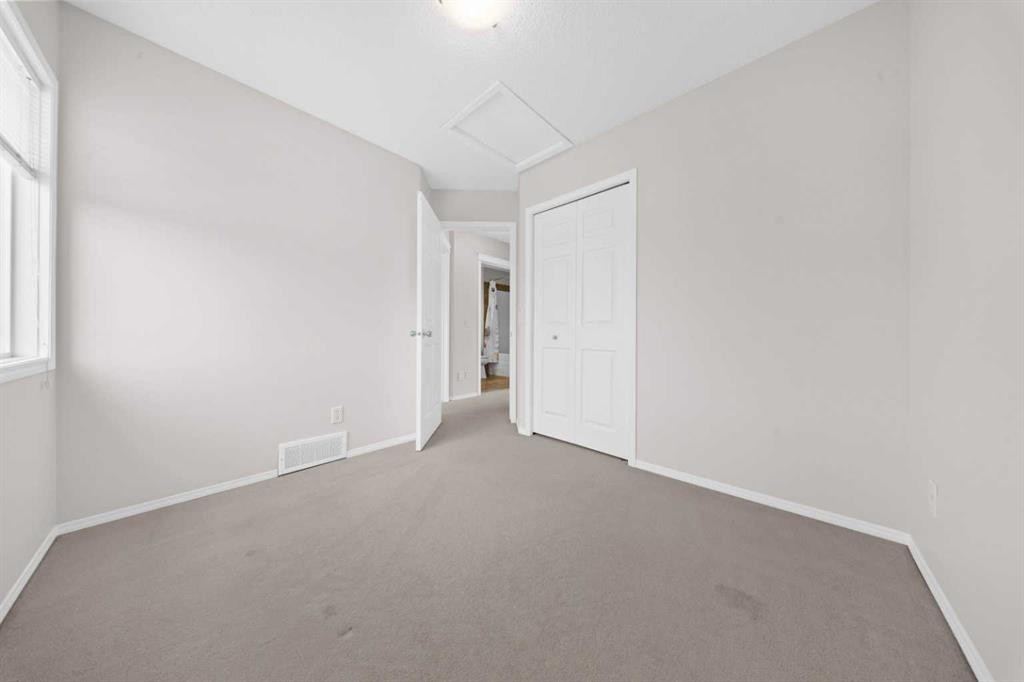 104 Copperstone Terrace Se, Calgary, AB - Indoor Photo Showing Other Room