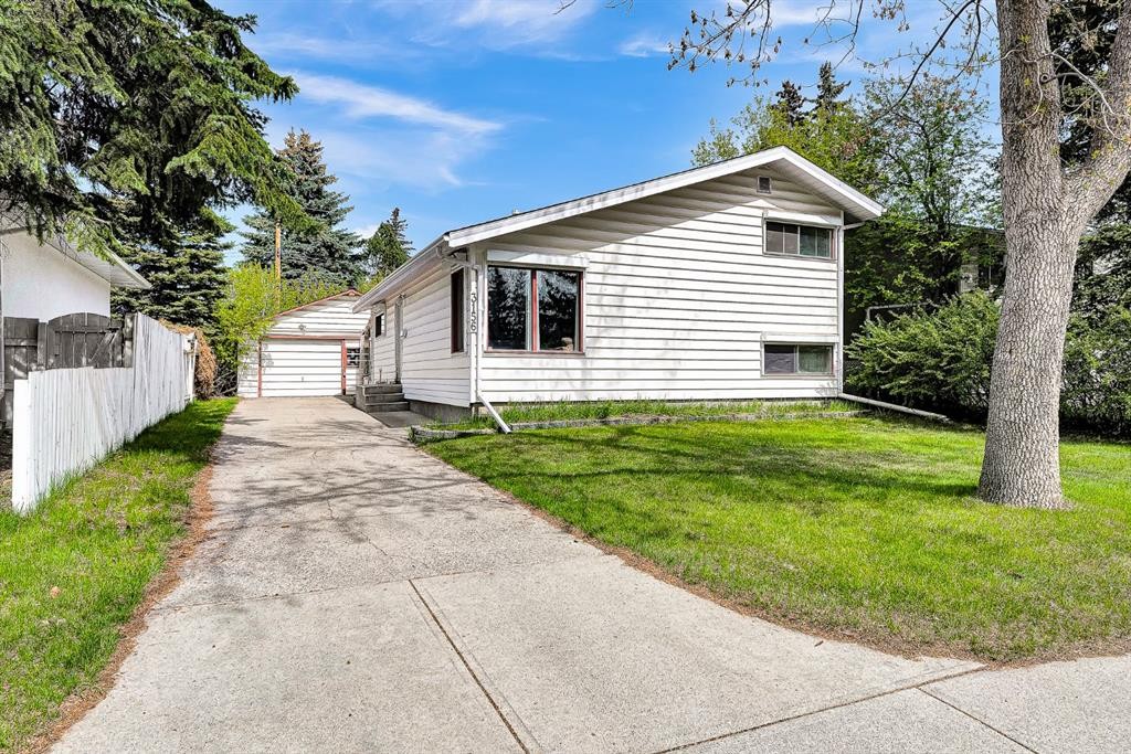 3156 Blakiston Drive Nw, Calgary, AB - Outdoor