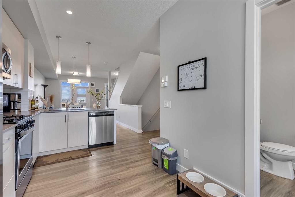 154 Seton Passage Se, Calgary, AB - Indoor Photo Showing Kitchen With Stainless Steel Kitchen With Upgraded Kitchen