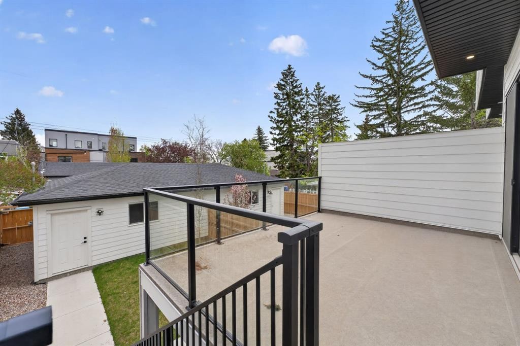 2506 20 Street Sw, Calgary, AB - Outdoor With Exterior