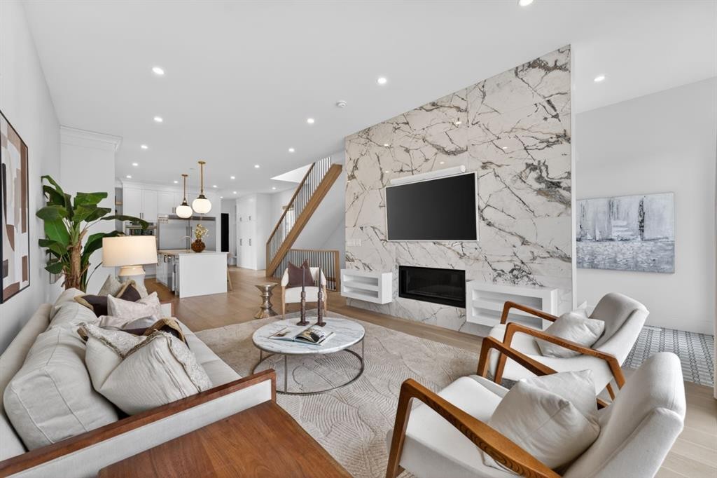 2506 20 Street Sw, Calgary, AB - Indoor Photo Showing Living Room With Fireplace