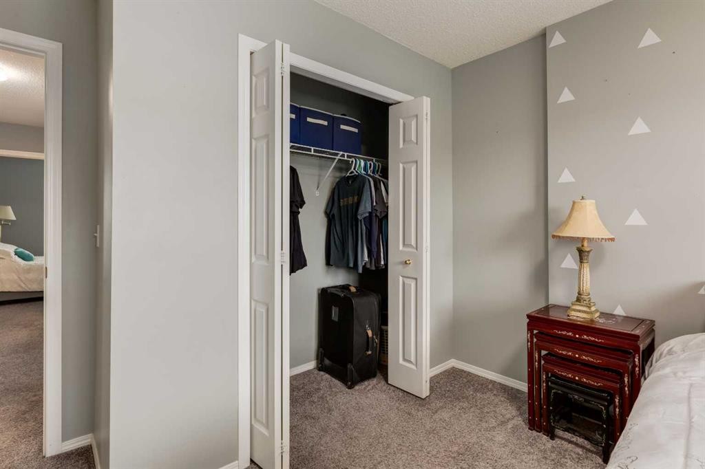 126 Harvest Gold Place Ne, Calgary, AB - Indoor Photo Showing Bedroom