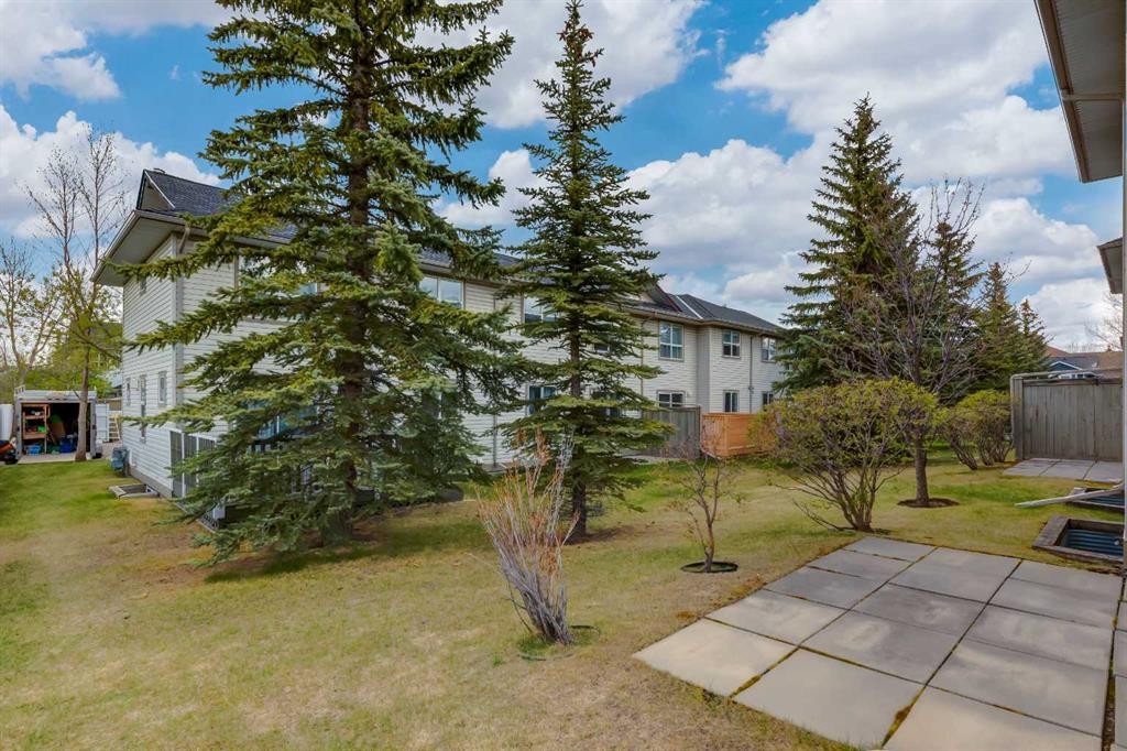 126 Harvest Gold Place Ne, Calgary, AB - Outdoor