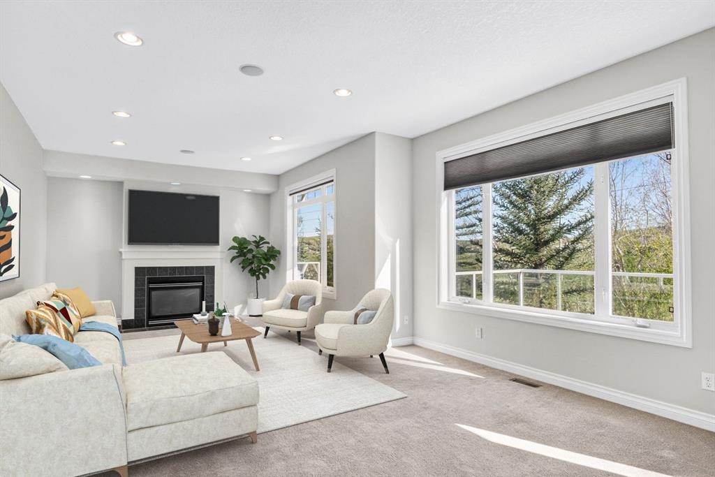 14 Discovery Woods Villas Sw, Calgary, AB