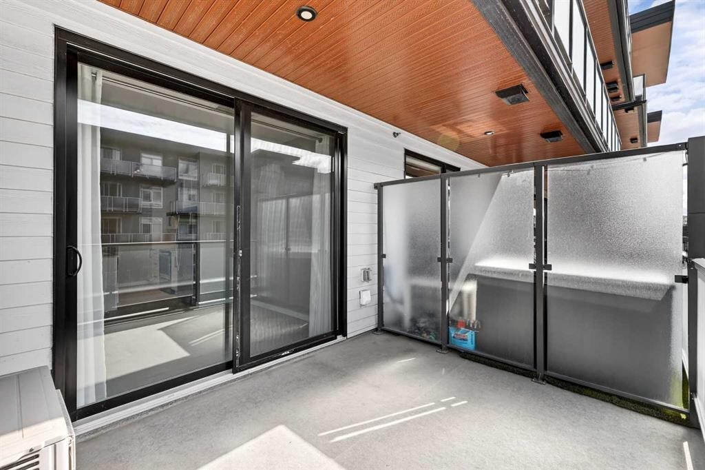 403-122 Mahogany Centre Se, Calgary, AB - Outdoor With Balcony With Exterior