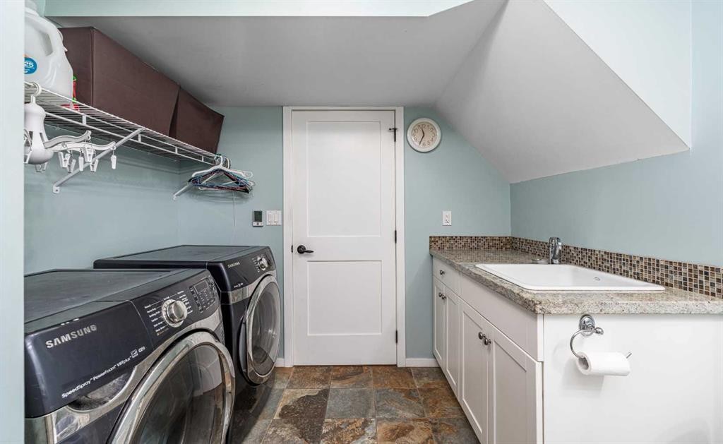 51 Midvalley Crescent Se, Calgary, AB - Indoor Photo Showing Laundry Room