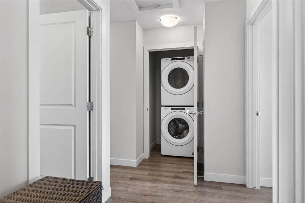 86 Evanscrest Manor Nw, Calgary, AB - Indoor Photo Showing Laundry Room