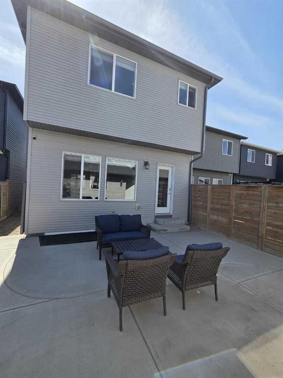 140 Howse Avenue Ne, Calgary, AB - Outdoor With Exterior