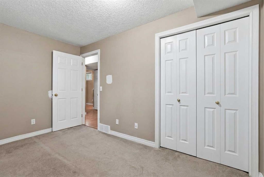 59 Taravista Street Ne, Calgary, AB - Indoor Photo Showing Other Room