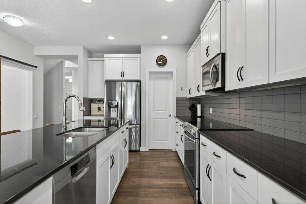 1091 Brightoncrest Green Se, Calgary, AB - Indoor Photo Showing Kitchen With Double Sink With Upgraded Kitchen