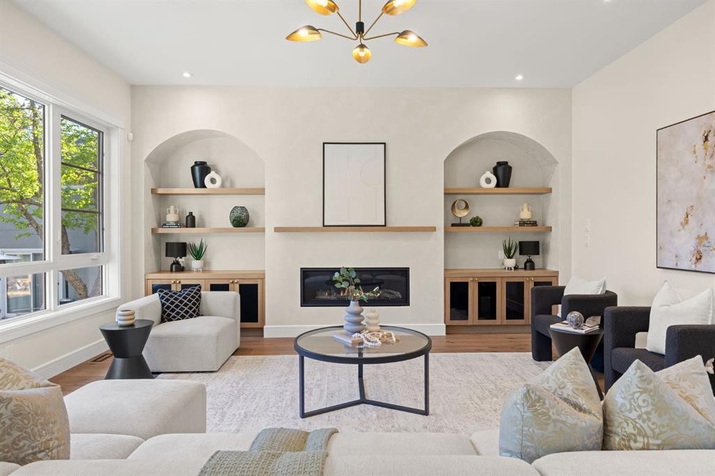 26 Varsplain Place Nw, Calgary, AB