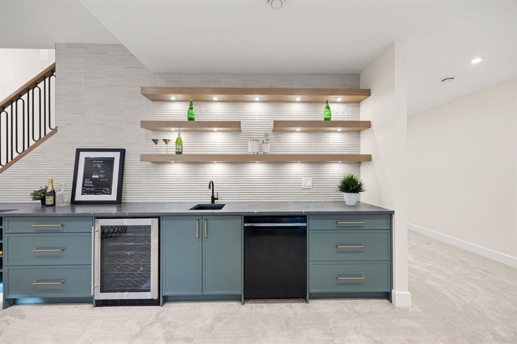 26 Varsplain Place Nw, Calgary, AB