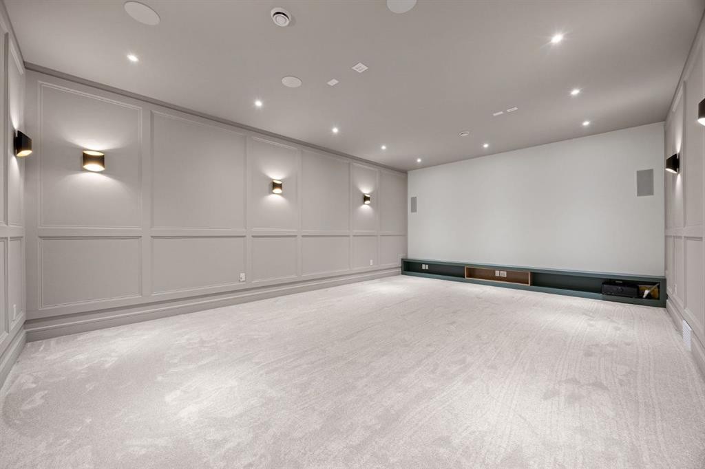 26 Varsplain Place Nw, Calgary, AB
