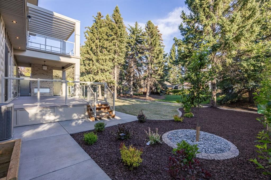 26 Varsplain Place Nw, Calgary, AB