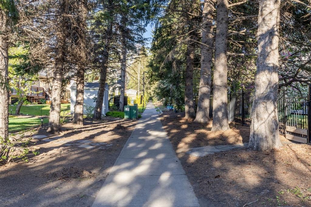 26 Varsplain Place Nw, Calgary, AB