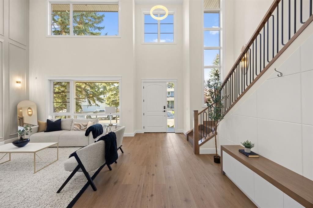 26 Varsplain Place Nw, Calgary, AB
