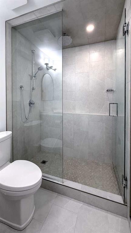 367 Copperfield Heights Se, Calgary, AB - Indoor Photo Showing Bathroom