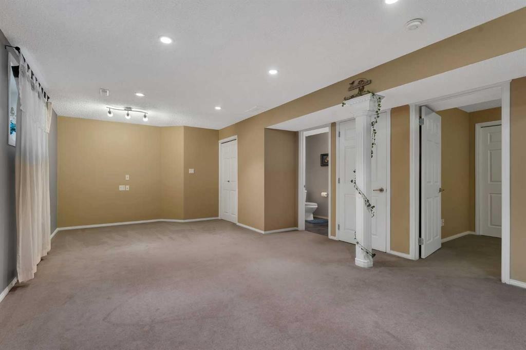 15 Saddletree Drive Ne, Calgary, AB