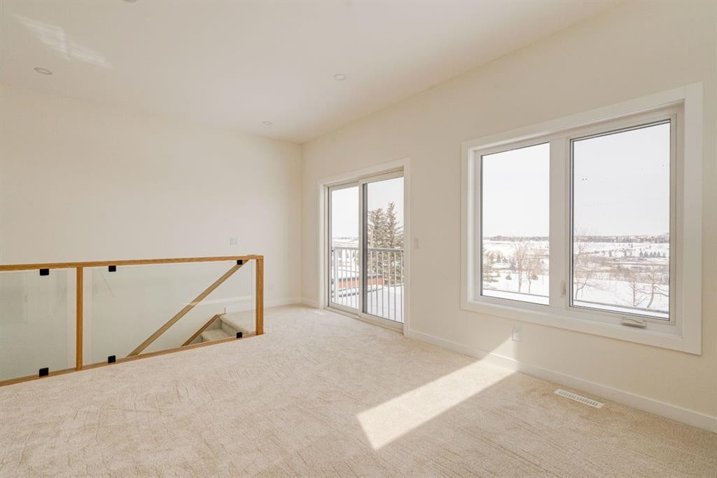 39A Moncton Road Ne, Calgary, AB - Indoor Photo Showing Other Room