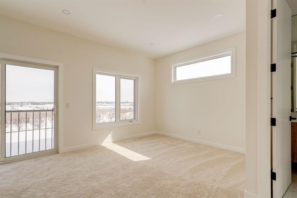 39A Moncton Road Ne, Calgary, AB - Indoor Photo Showing Other Room