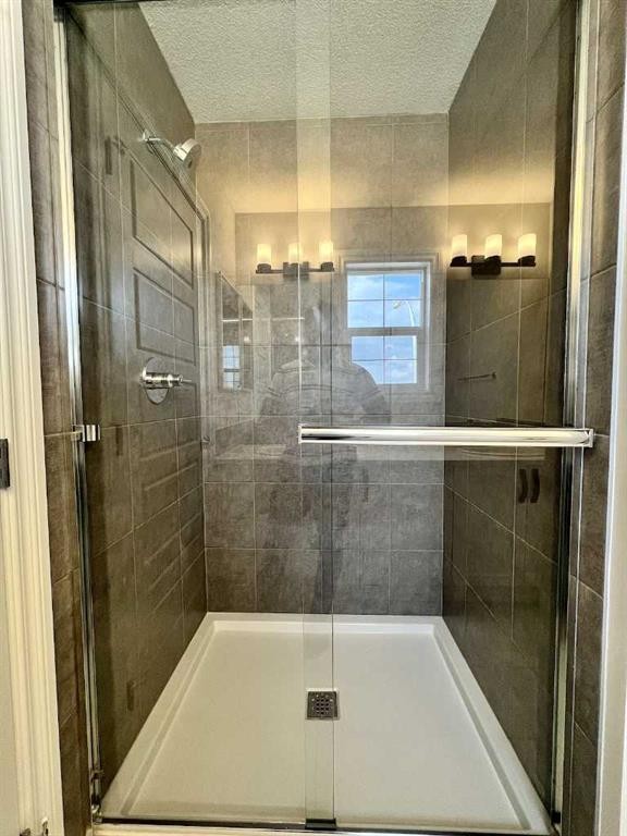 30 Emberside Link, Cochrane, AB - Indoor Photo Showing Bathroom