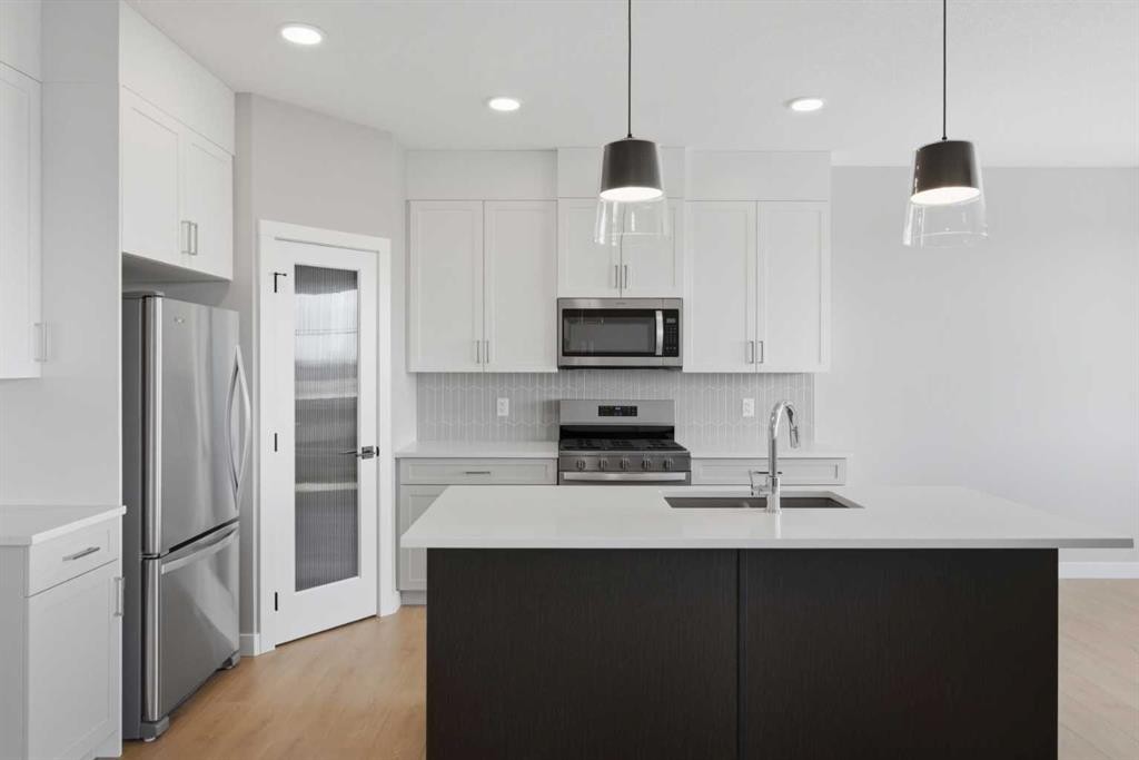 139 Belvedere Crescent Se, Calgary, AB - Indoor Photo Showing Kitchen With Upgraded Kitchen