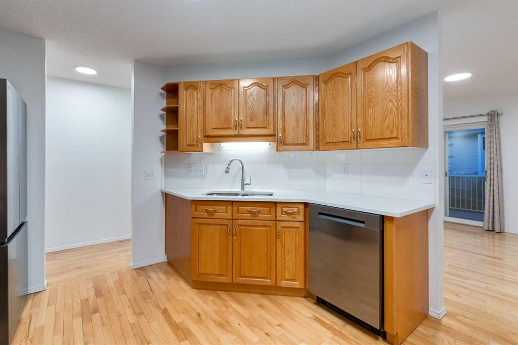 60 Riverview Drive Se, Calgary, AB