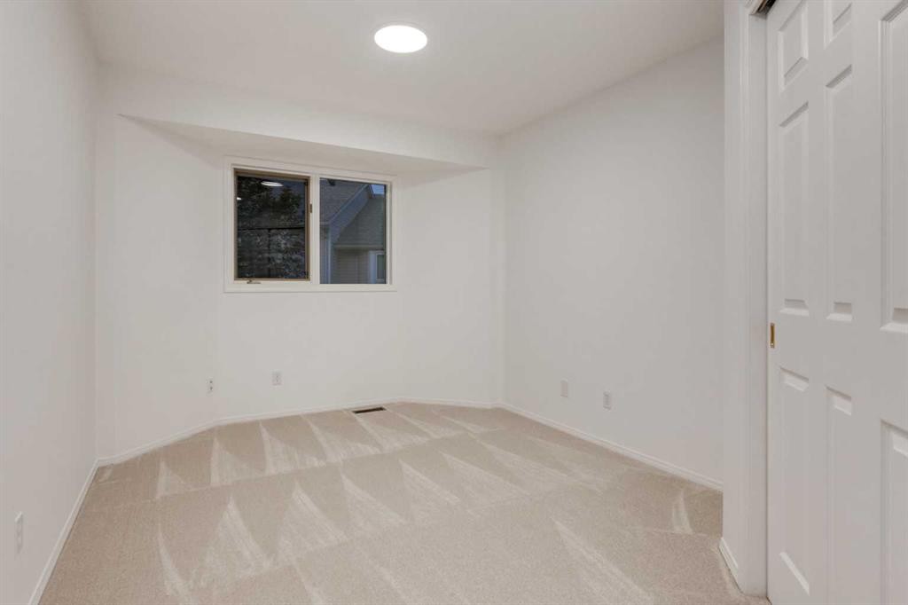 60 Riverview Drive Se, Calgary, AB