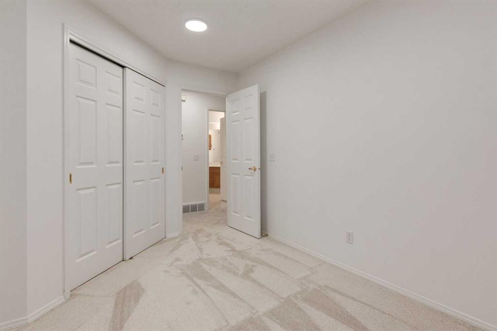 60 Riverview Drive Se, Calgary, AB