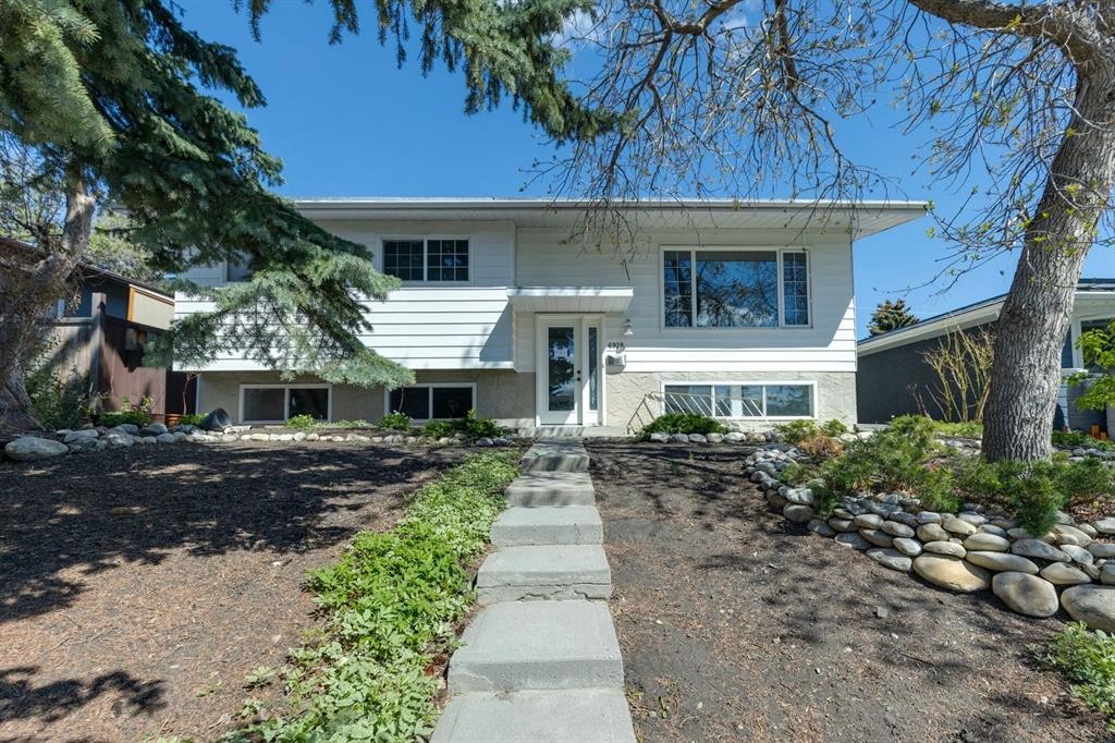 6928 Hunterbow Crescent Nw, Calgary, AB - Outdoor
